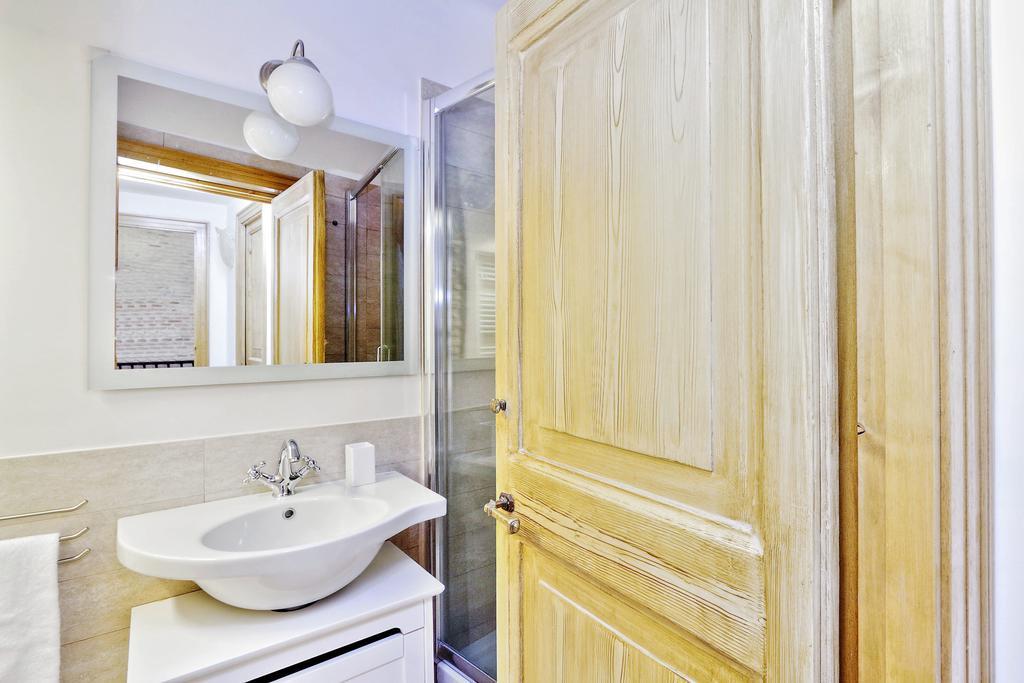 Appartement Spagna Charme - My Extra *